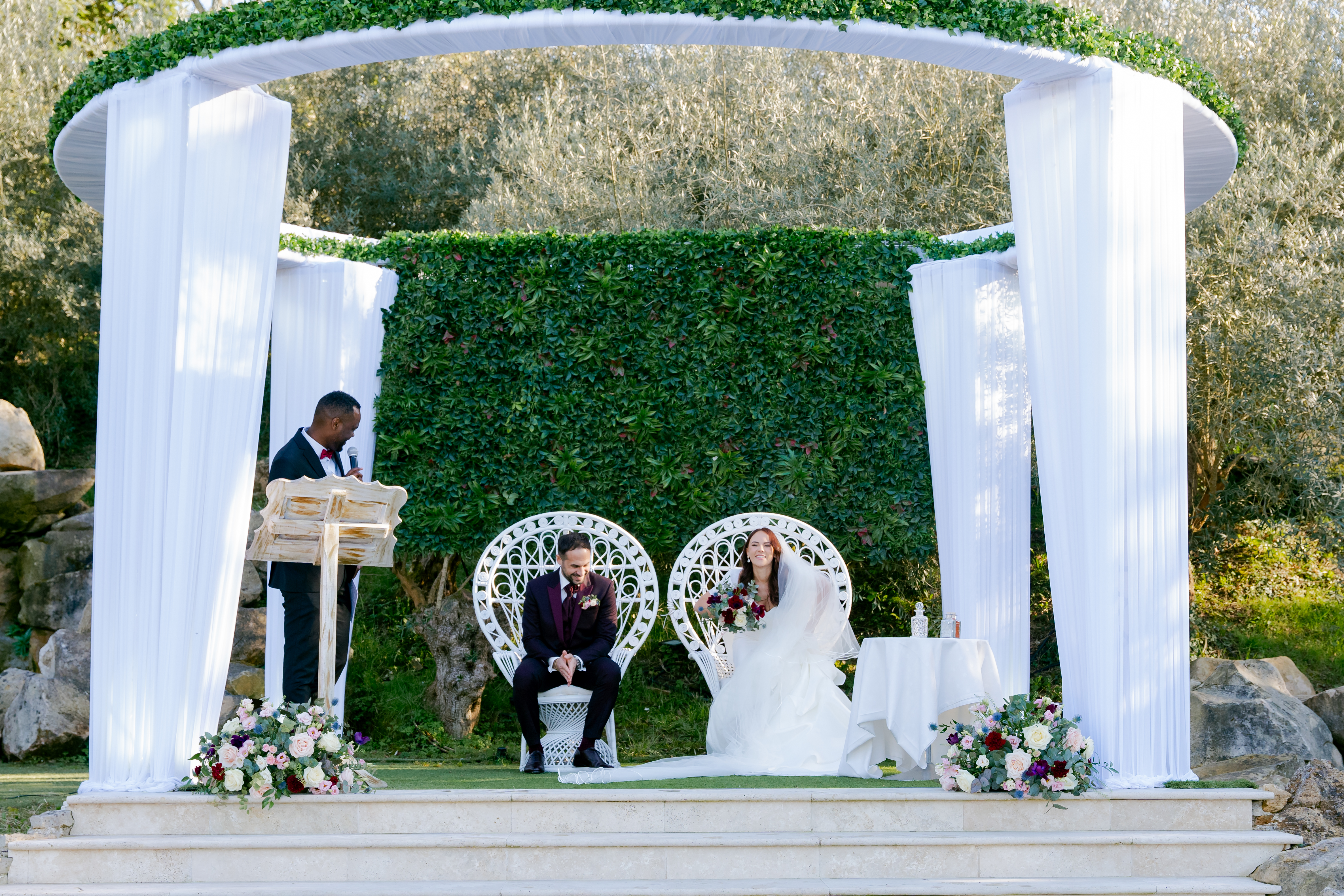 Cérémonie laïque de mariage, diffusion sonore et micros sans fil.